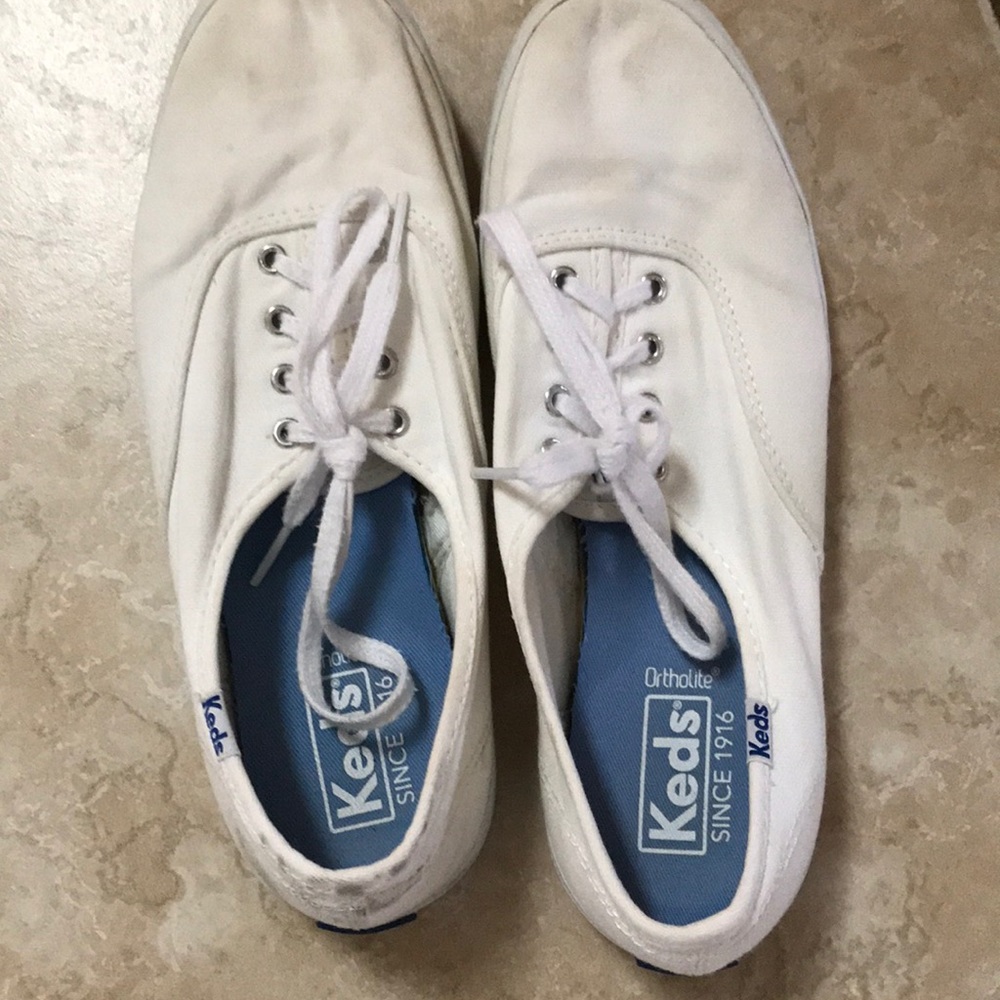 Shoes size 7